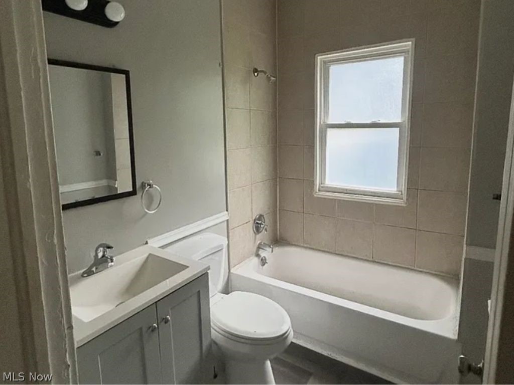 12021 Forest Avenue Cleveland OH 44120