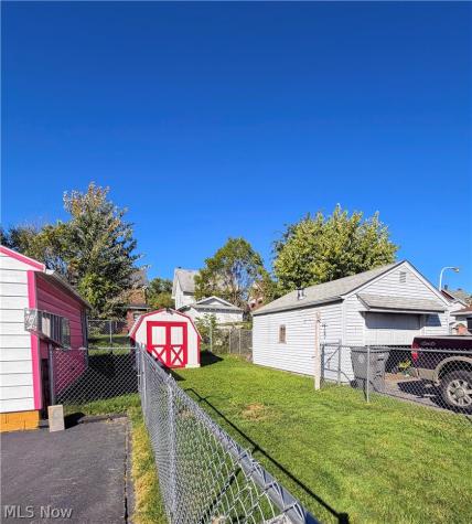 26 N Glenellen Avenue Youngstown OH 44509