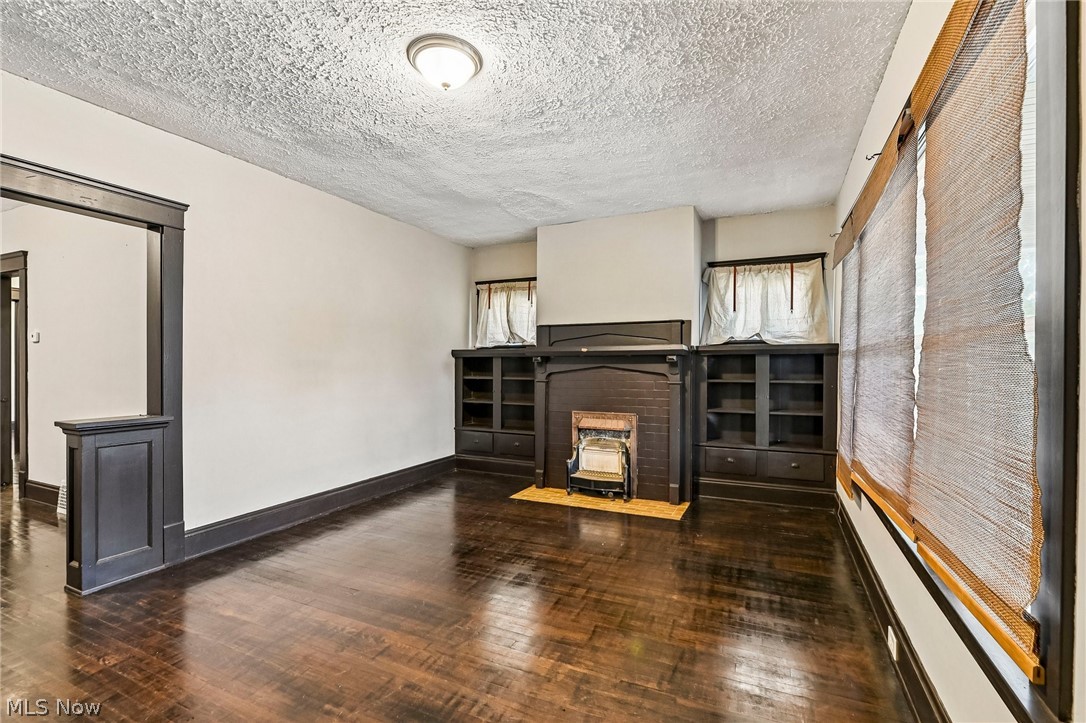 1362 W 93rd Street Cleveland OH 44102