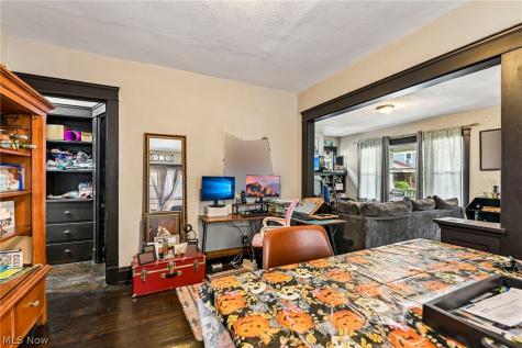 1362 W 93rd Street Cleveland OH 44102