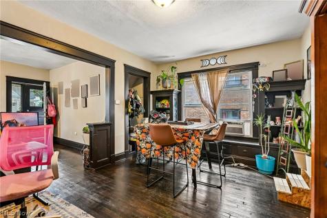 1362 W 93rd Street Cleveland OH 44102