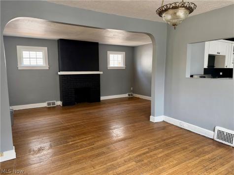 3847-3849 W 136th Street Cleveland OH 44111