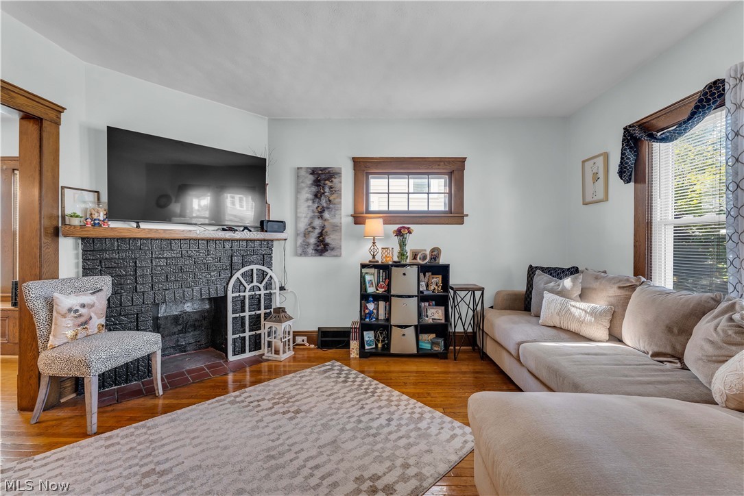 1485 Orchard Grove Avenue Lakewood OH 44107
