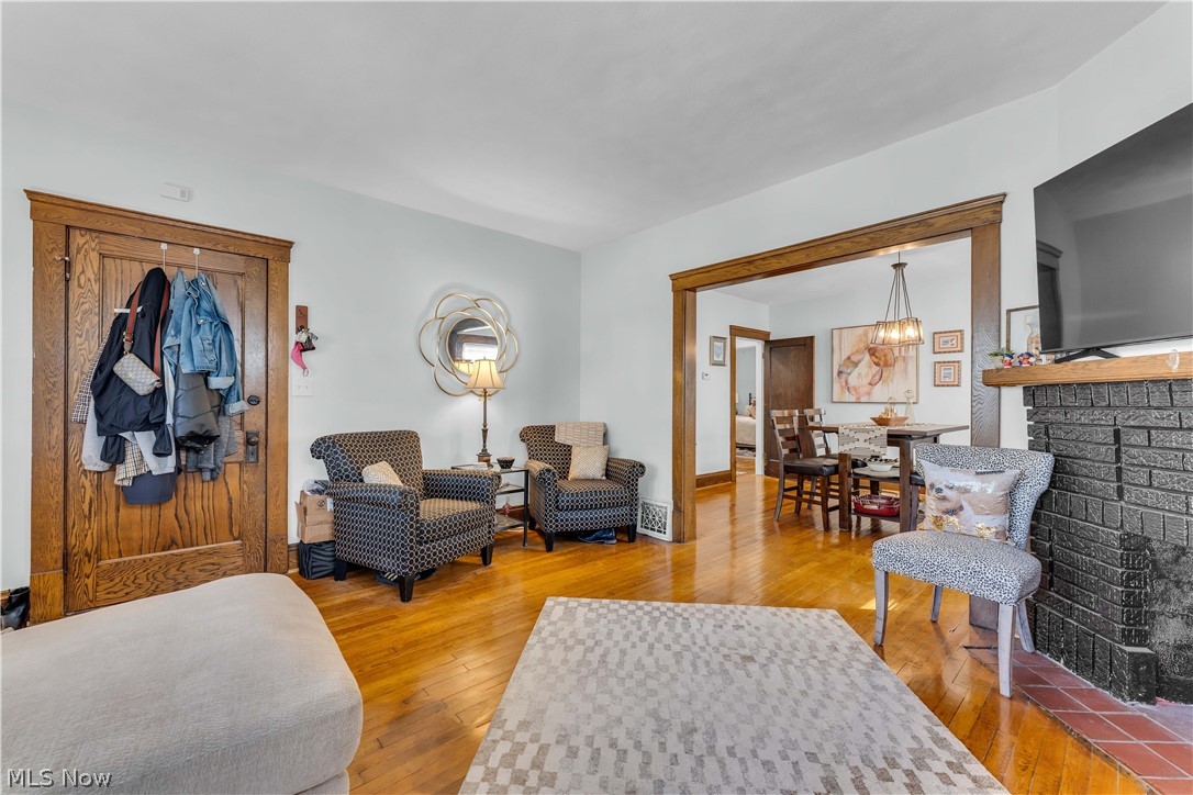 1485 Orchard Grove Avenue Lakewood OH 44107