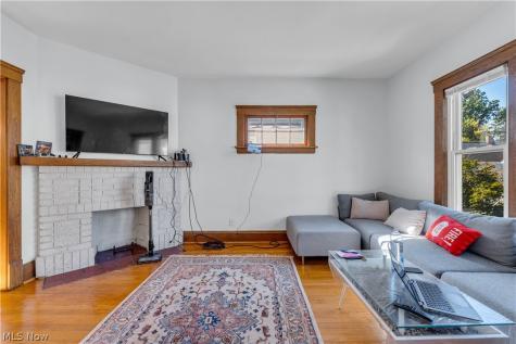 1485 Orchard Grove Avenue Lakewood OH 44107