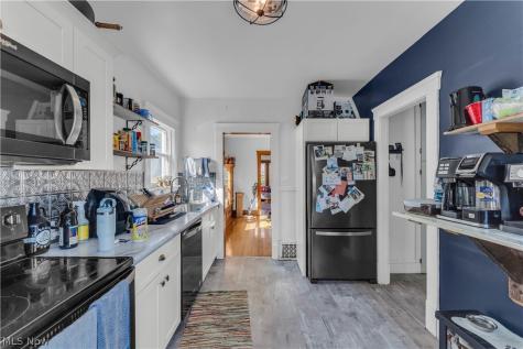 1485 Orchard Grove Avenue Lakewood OH 44107