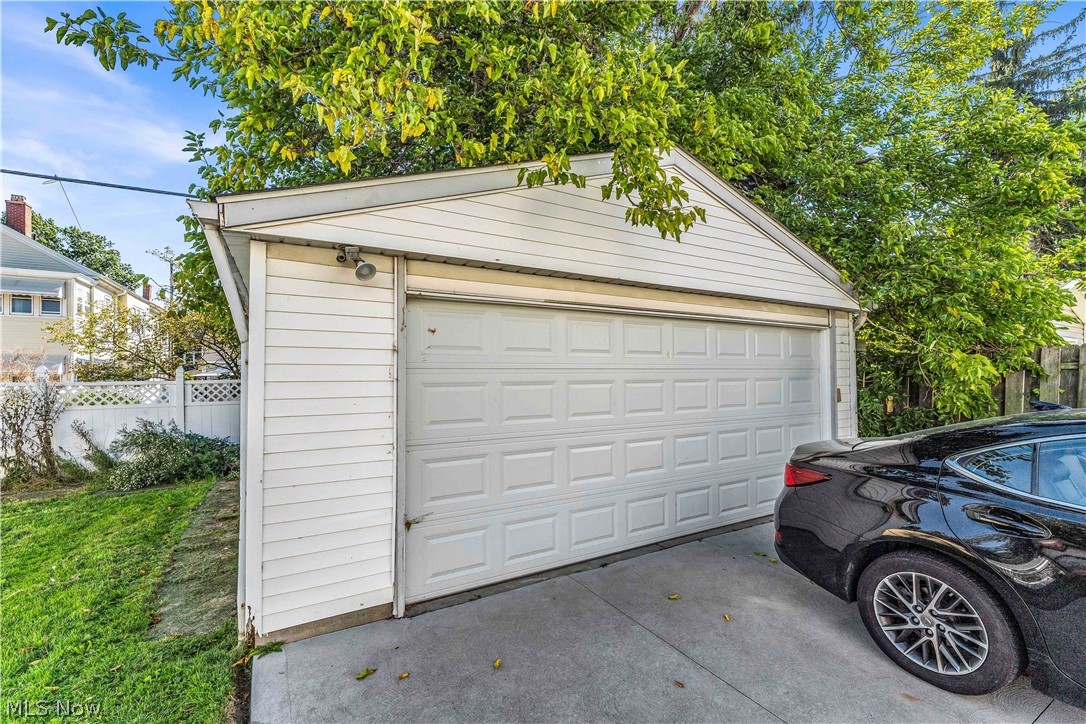 1485 Orchard Grove Avenue Lakewood OH 44107