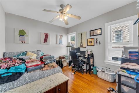 1485 Orchard Grove Avenue Lakewood OH 44107