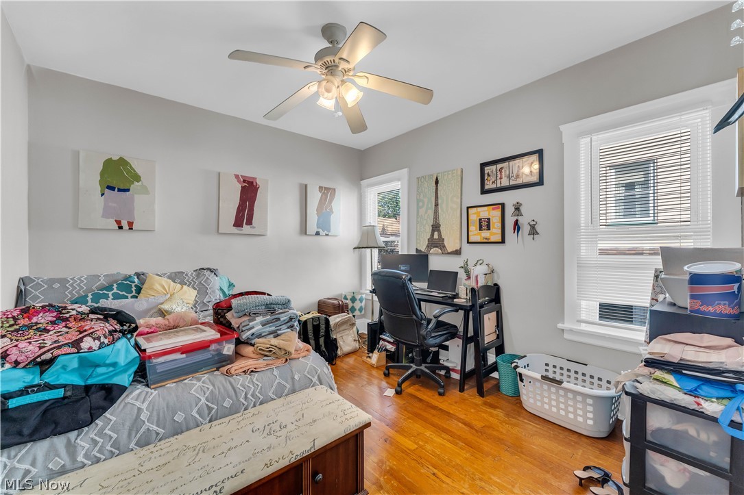 1485 Orchard Grove Avenue Lakewood OH 44107
