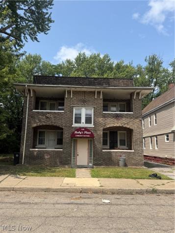 1338 E 125th Street Cleveland OH 44112