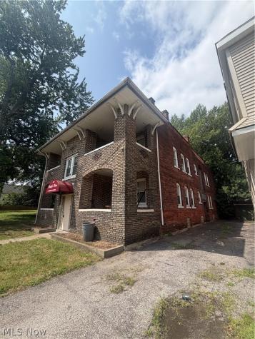 1338 E 125th Street Cleveland OH 44112