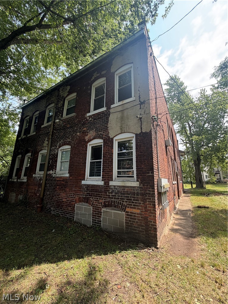 1338 E 125th Street Cleveland OH 44112