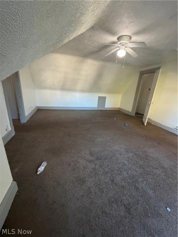 9904 Parkgate Avenue Cleveland OH 44108