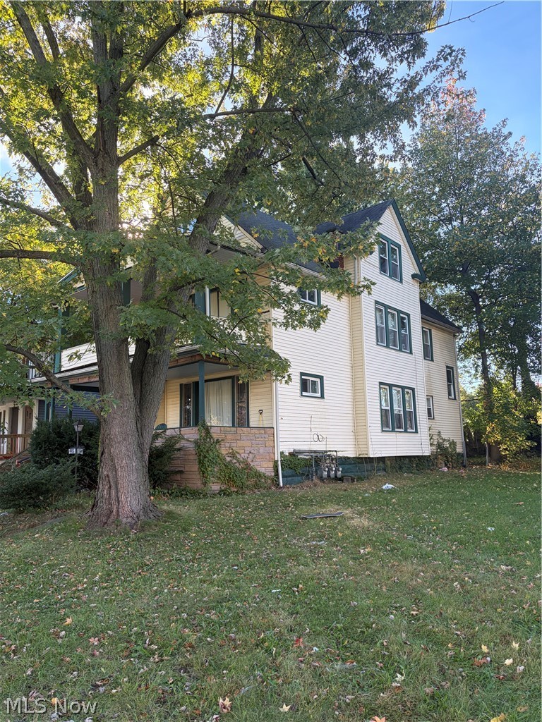 9904 Parkgate Avenue Cleveland OH 44108