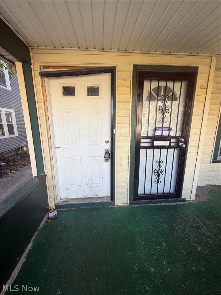 9904 Parkgate Avenue Cleveland OH 44108