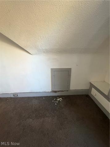 9904 Parkgate Avenue Cleveland OH 44108