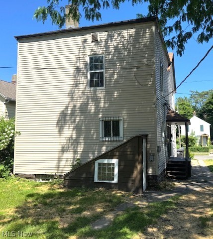 2362 E 76th Street E Cleveland OH 44104