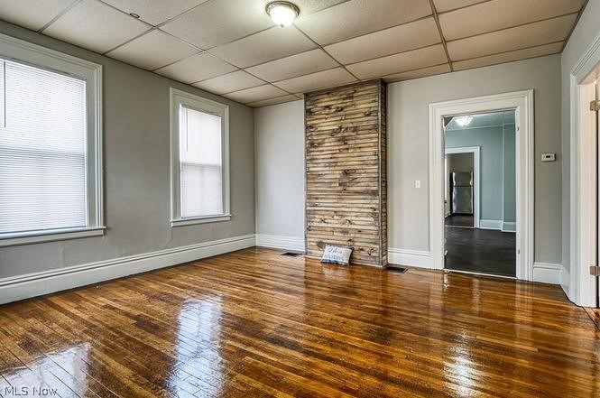 1924 Rowley Avenue Cleveland OH 44109