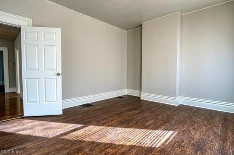 1924 Rowley Avenue Cleveland OH 44109