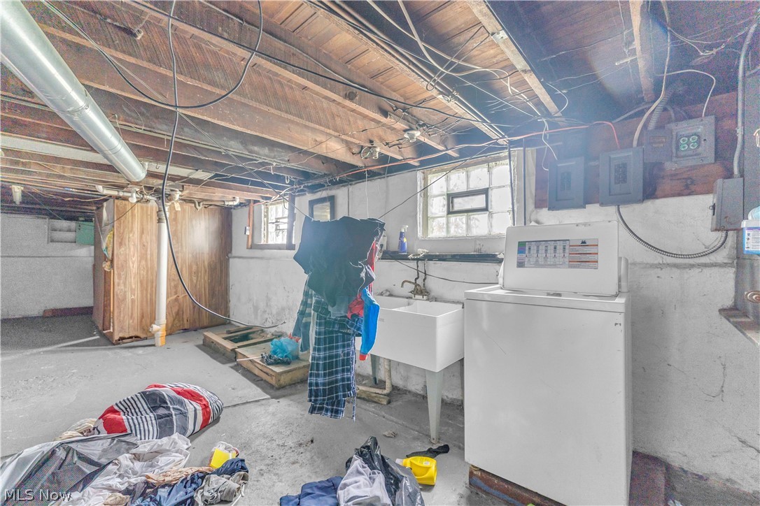 13209 Ferris Avenue Cleveland OH 44105