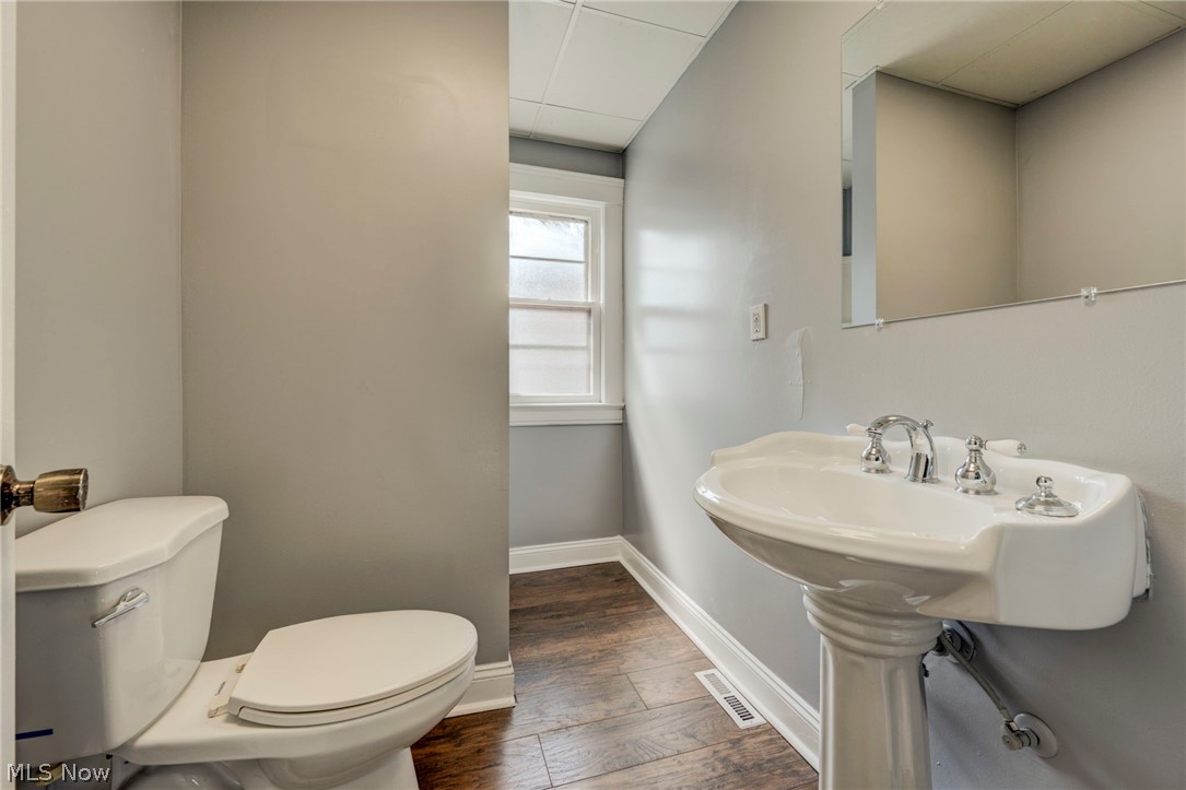 4432 Pearl Road Cleveland OH 44109