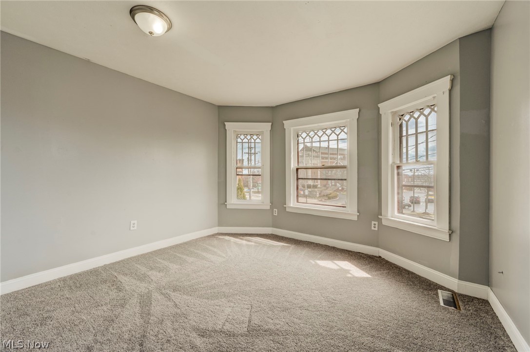 4432 Pearl Road Cleveland OH 44109