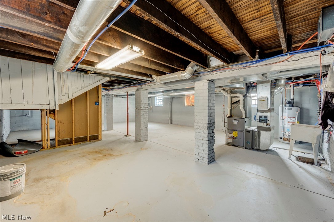 4432 Pearl Road Cleveland OH 44109