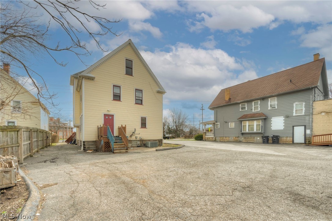 4432 Pearl Road Cleveland OH 44109