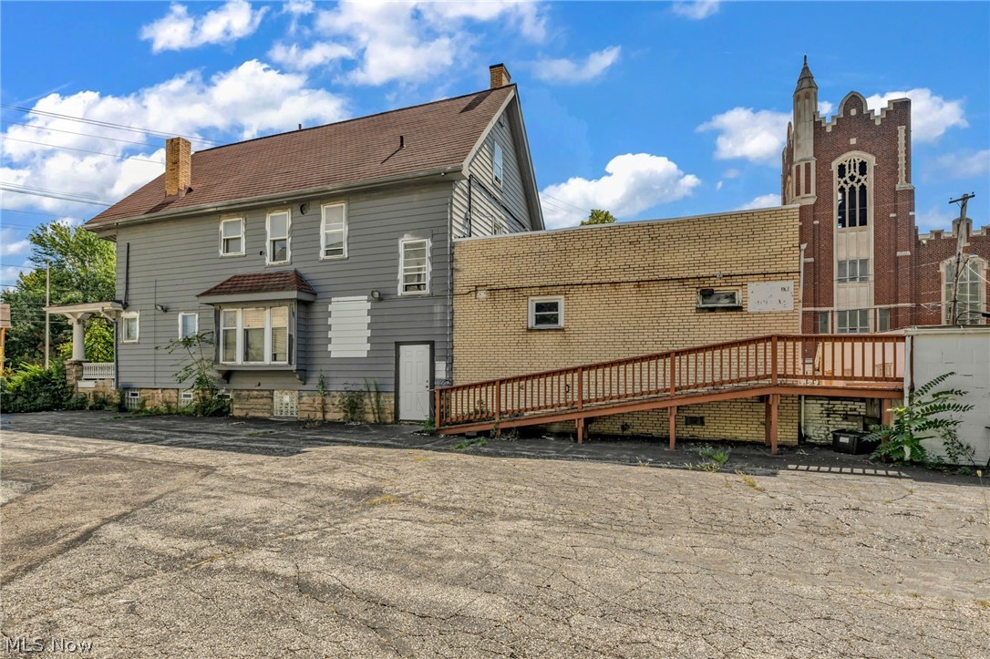 4432 Pearl Road Cleveland OH 44109
