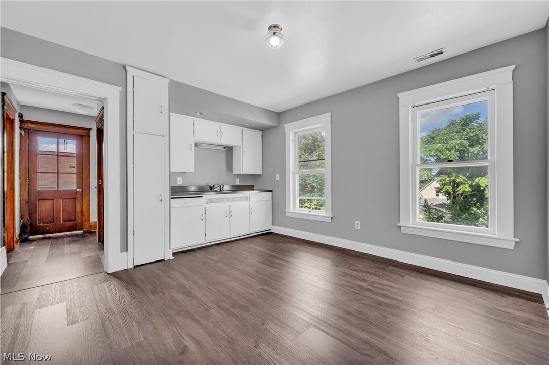 4432 Pearl Road Cleveland OH 44109