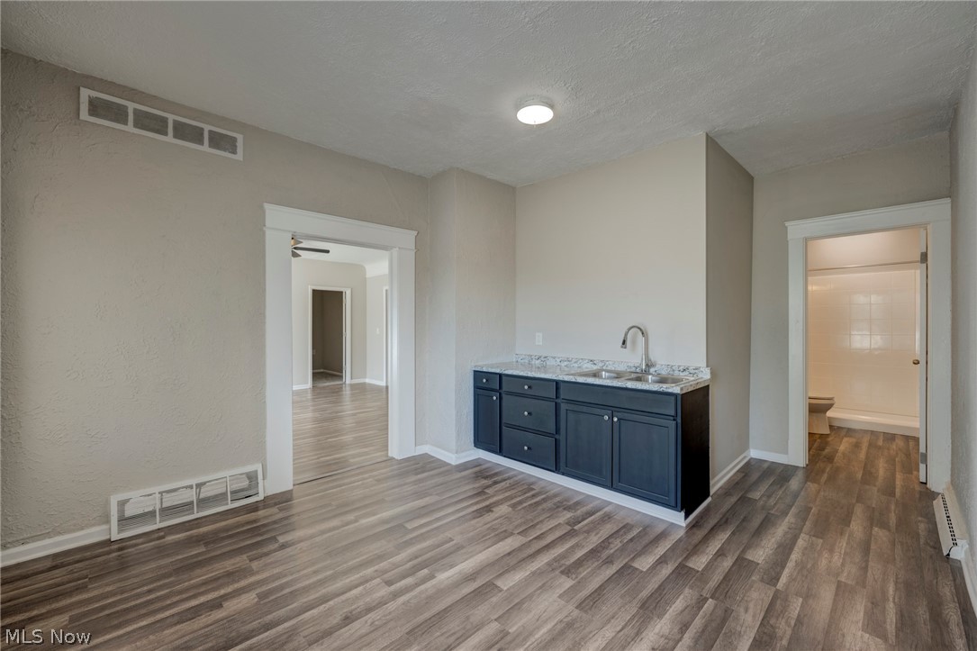 4432 Pearl Road Cleveland OH 44109