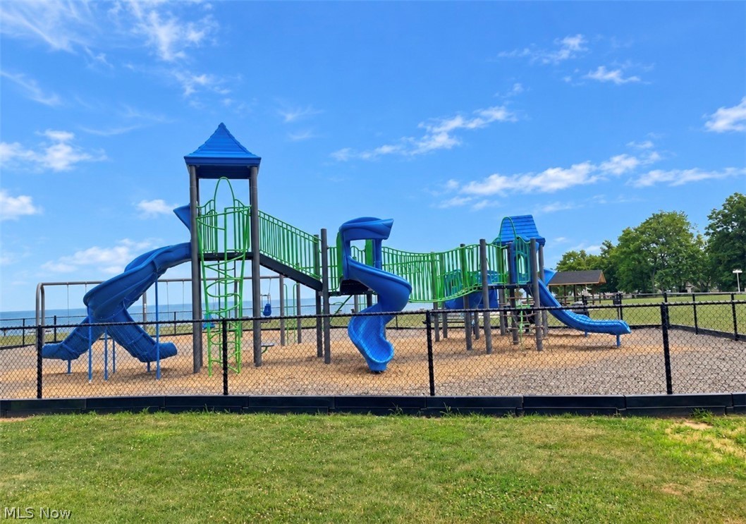1028 Beachview Road Willoughby OH 44094