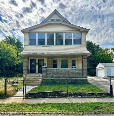 11424 Tuscora Avenue Cleveland OH 44108