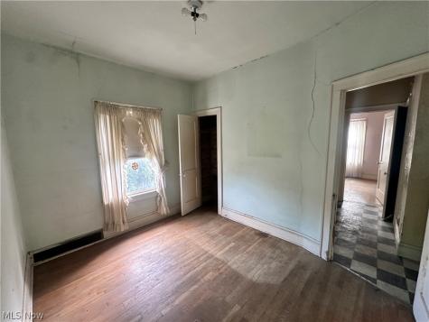 11424 Tuscora Avenue Cleveland OH 44108