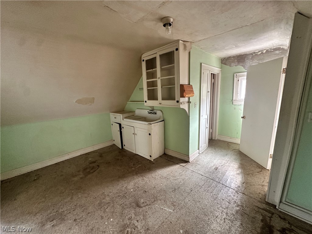 11424 Tuscora Avenue Cleveland OH 44108