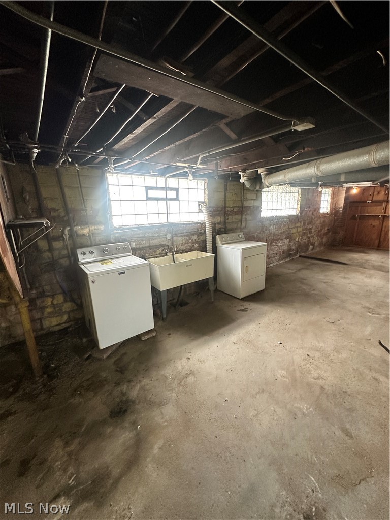 11424 Tuscora Avenue Cleveland OH 44108