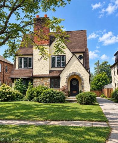 18518 Newell Road Shaker Heights OH 44122