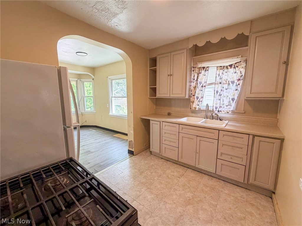 145 S Lakeview Avenue Youngstown OH 44509