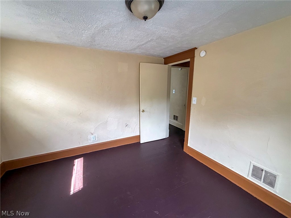 145 S Lakeview Avenue Youngstown OH 44509