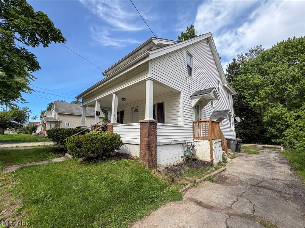 145 S Lakeview Avenue Youngstown OH 44509