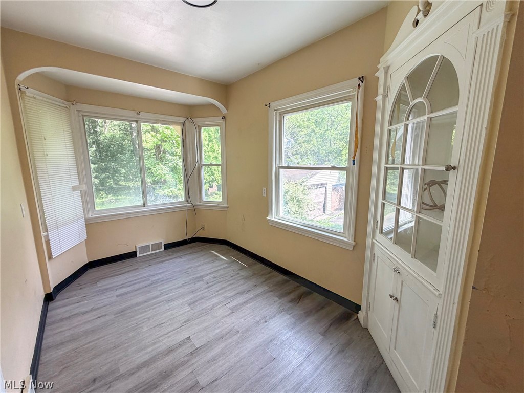 145 S Lakeview Avenue Youngstown OH 44509