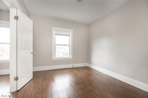 4409 Bucyrus Avenue Cleveland OH 44109