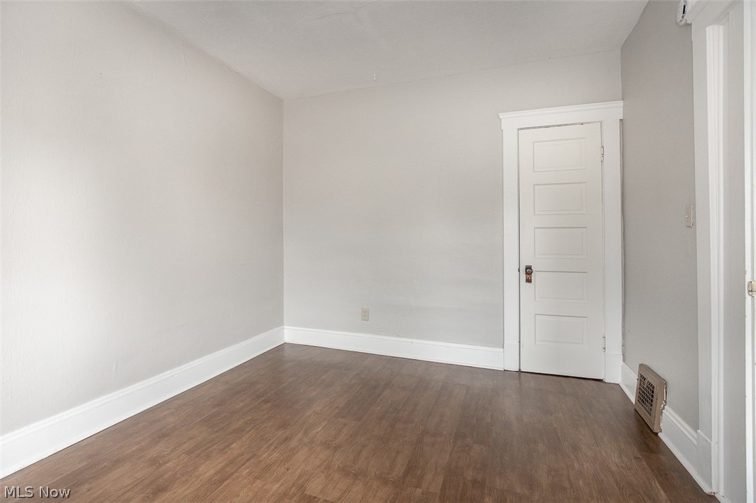 4409 Bucyrus Avenue Cleveland OH 44109