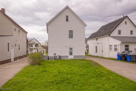 4409 Bucyrus Avenue Cleveland OH 44109