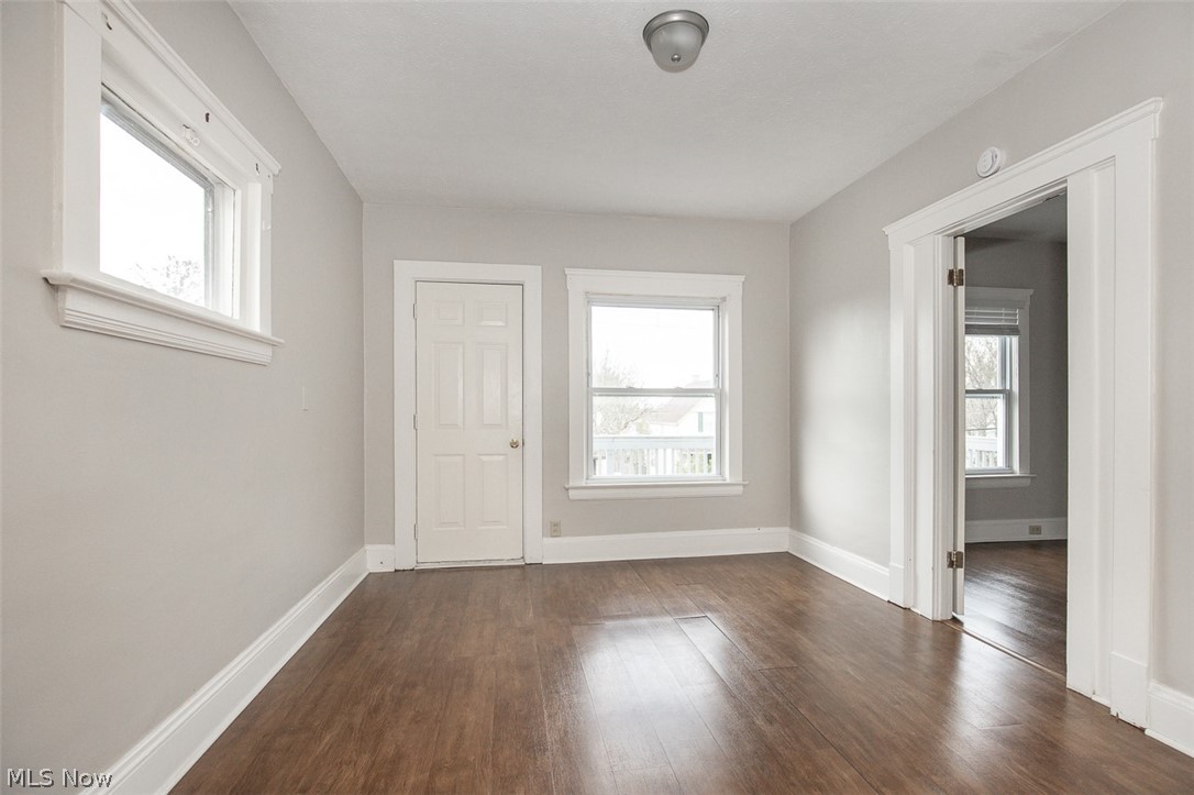 4409 Bucyrus Avenue Cleveland OH 44109