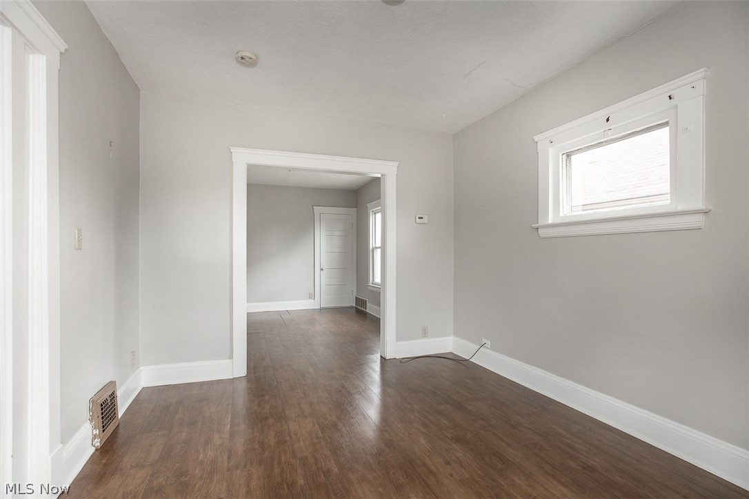 4409 Bucyrus Avenue Cleveland OH 44109