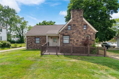 13113 Cleveland Avenue NW Uniontown OH 44685