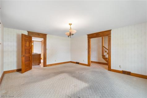 13113 Cleveland Avenue NW Uniontown OH 44685