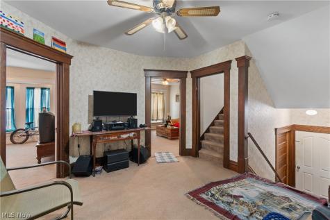 13113 Cleveland Avenue NW Uniontown OH 44685
