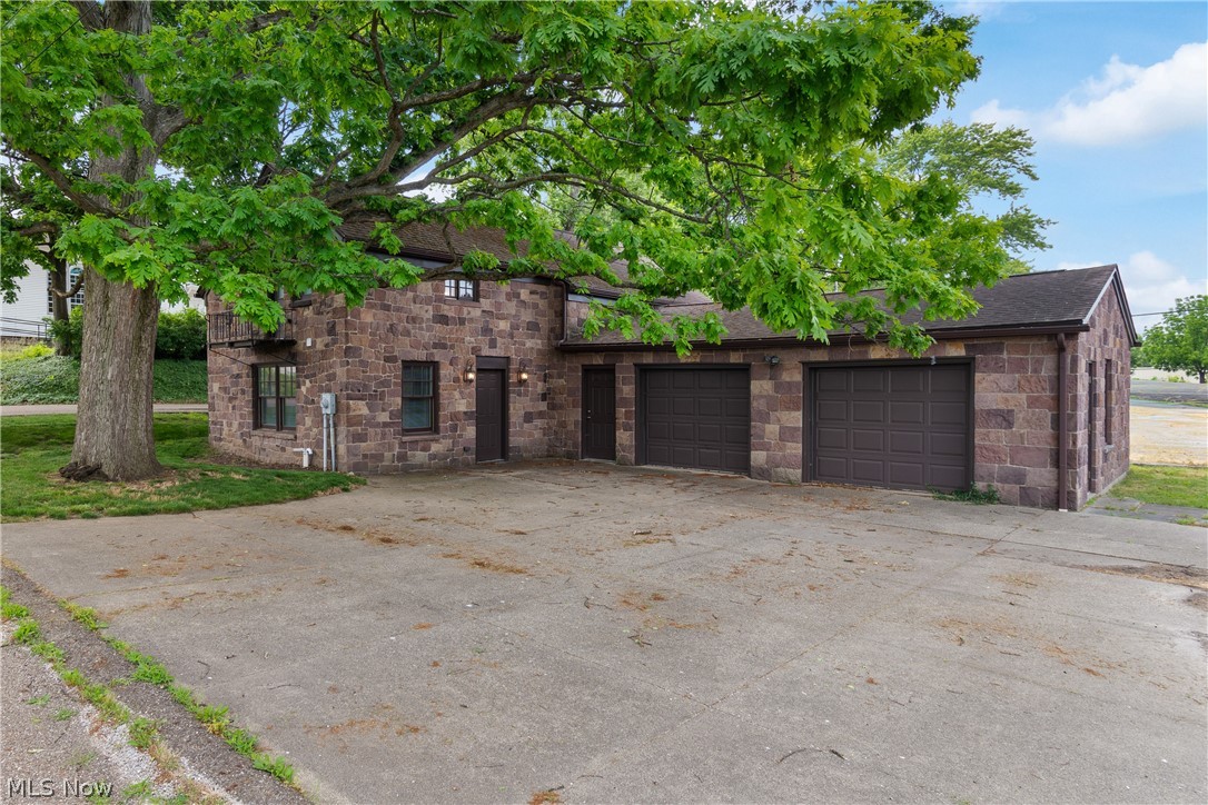 13113 Cleveland Avenue NW Uniontown OH 44685